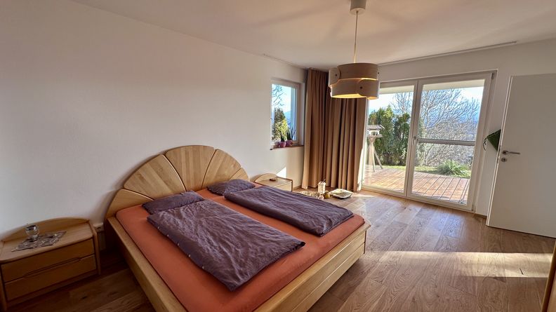 Schlafzimmer UG
